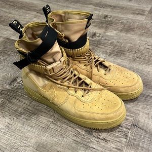 Nike SF Air Force 1 High (Club Gold)